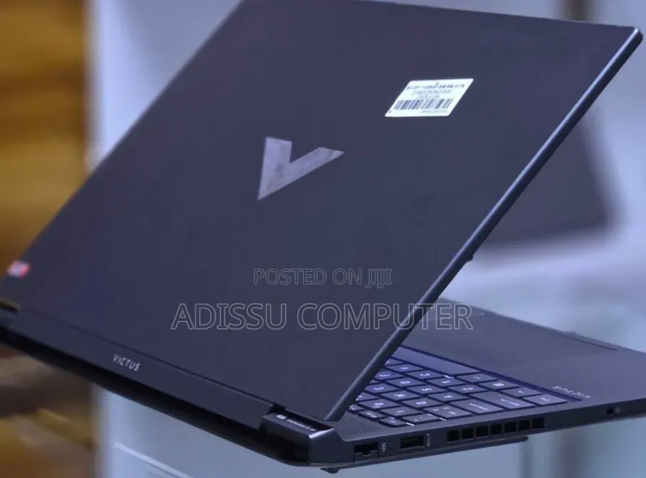 New Laptop HP Victus 16 16GB Intel Core i7 SSD 512GB