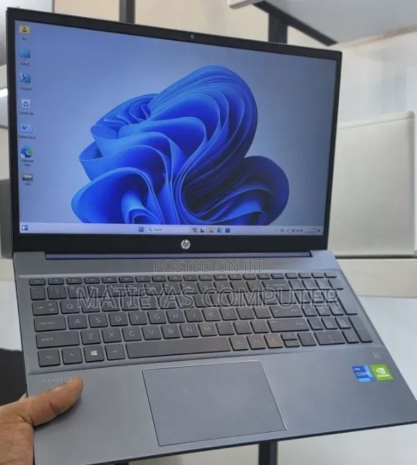New Laptop HP Pavilion 15 16GB Intel Core i5 SSD 512GB