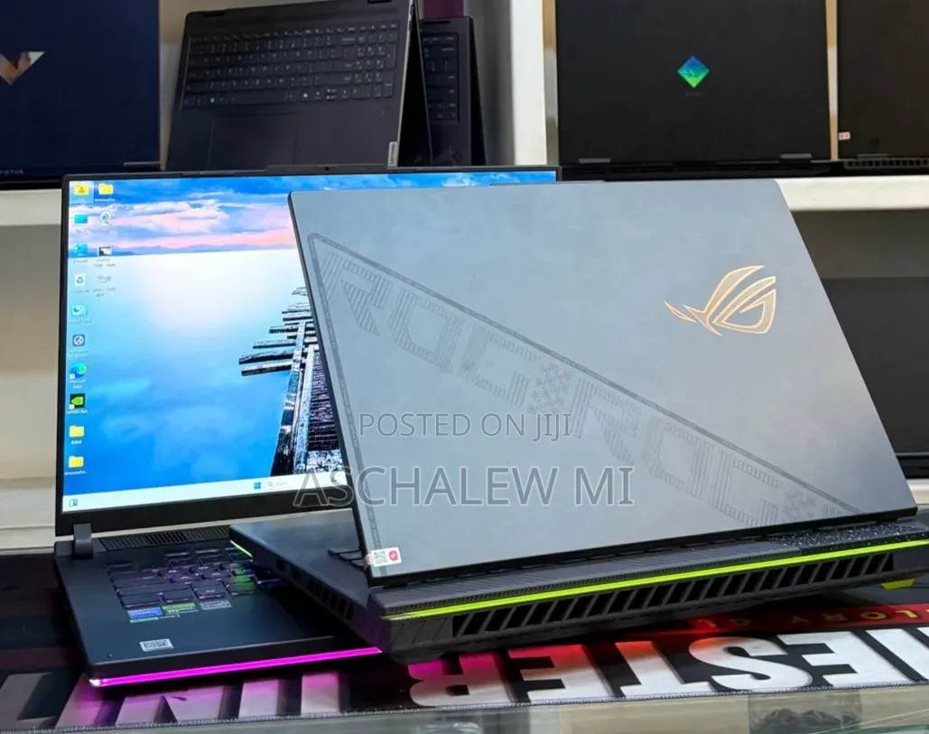 New Laptop Asus ROG Strix G16 16GB Intel Core i9 SSD 1T