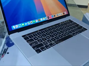New Laptop Apple MacBook Pro 2019 16GB Intel Core i9 SSD 512GB