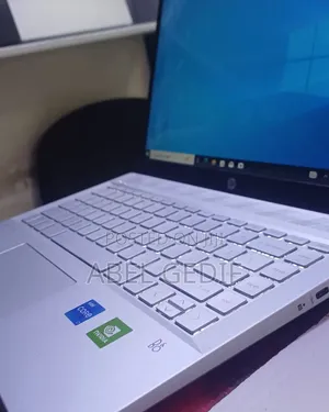 New Laptop HP Pavilion 14 8GB Intel Core i5 SSD 512GB