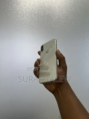 Apple iPhone XS 64 GB White