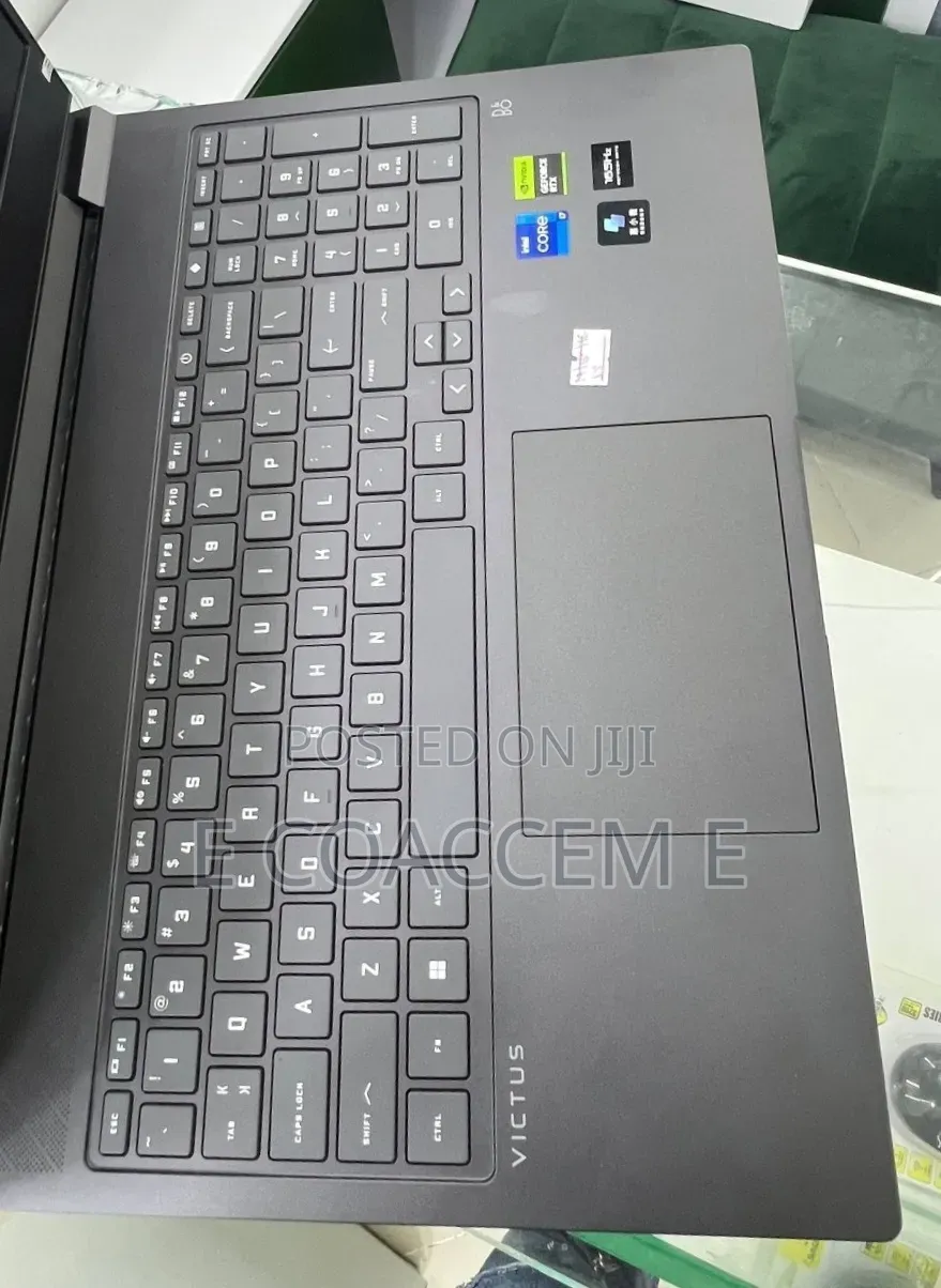 New Laptop HP Victus 16 16GB Intel Core i7 SSD 1T