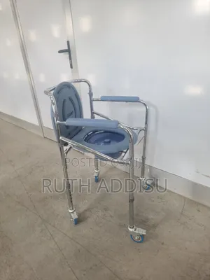 Commode Wheelchair胺調toilet Commode Chair忝你poty Mini wheels輕輕Commode