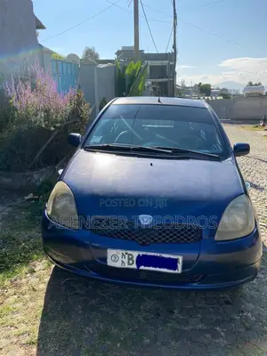 Toyota Yaris 2001 Blue