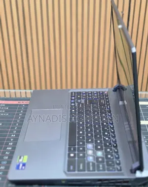 New Laptop MSI 32GB Intel Core i9 SSD 1T