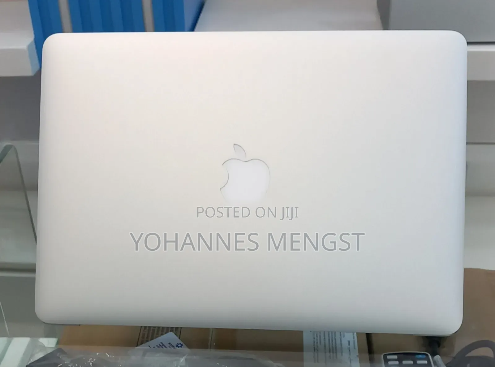 New Laptop Apple MacBook Air 2012 4GB Intel Core i7 SSD 128GB