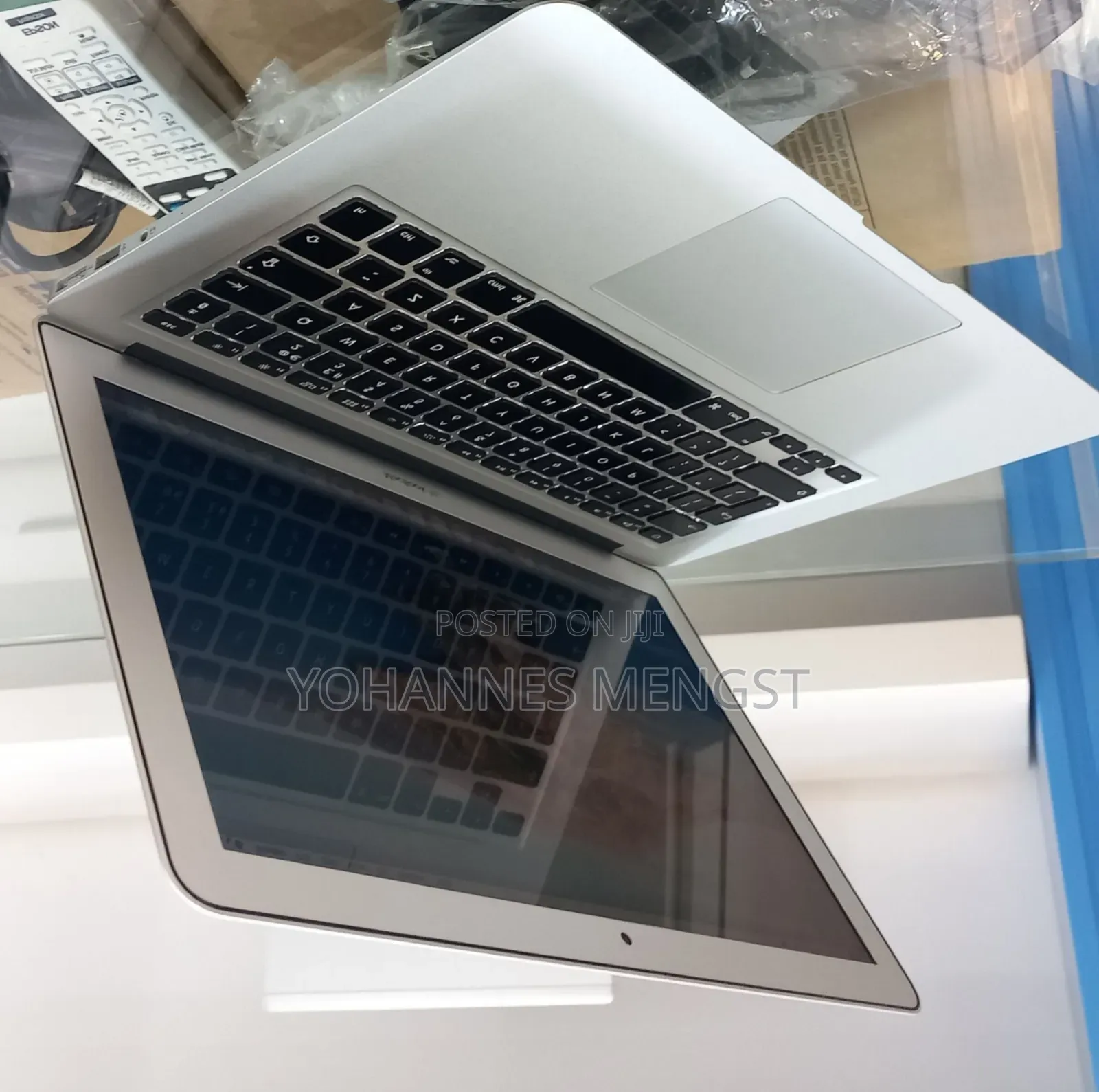 New Laptop Apple MacBook Air 2012 4GB Intel Core i7 SSD 128GB