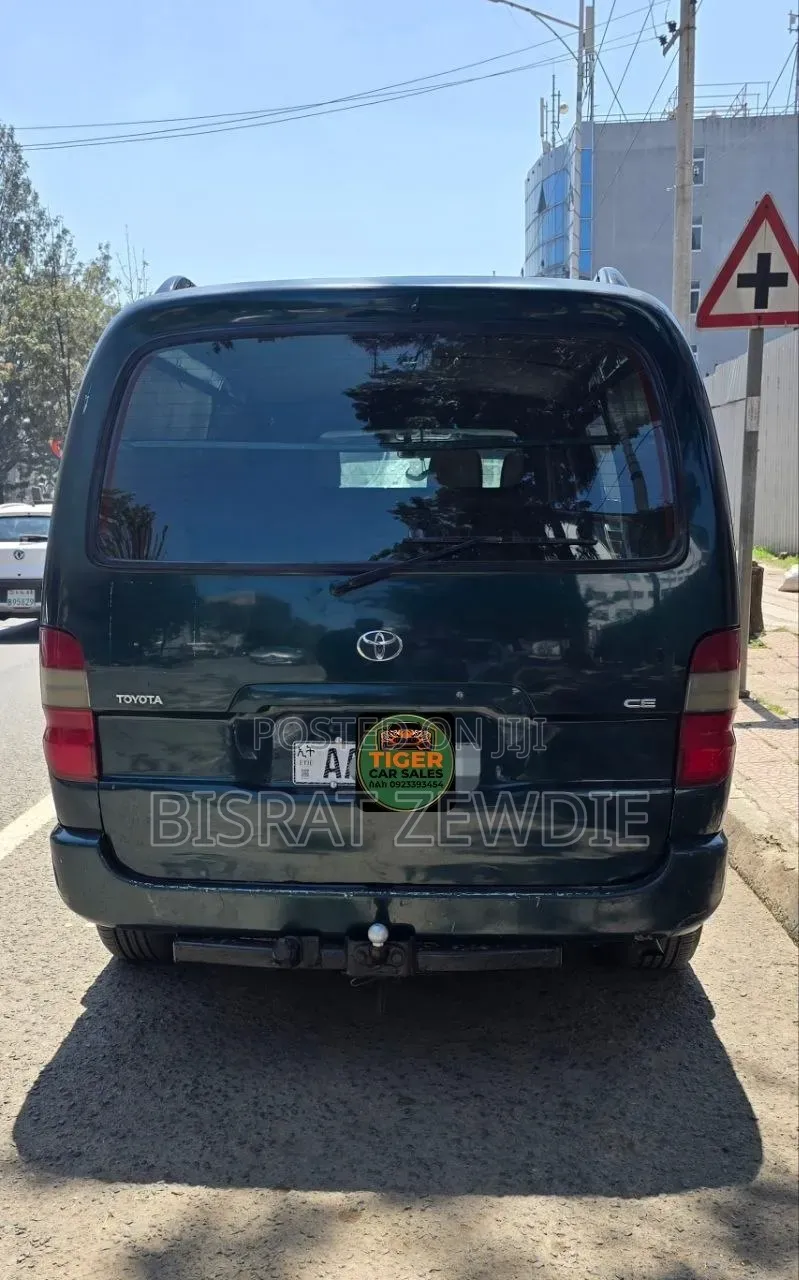 Toyota Alphard 2008