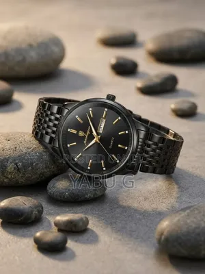 Poedagar Men's Quartz Wristwatch With a Black Stainless Steel Case