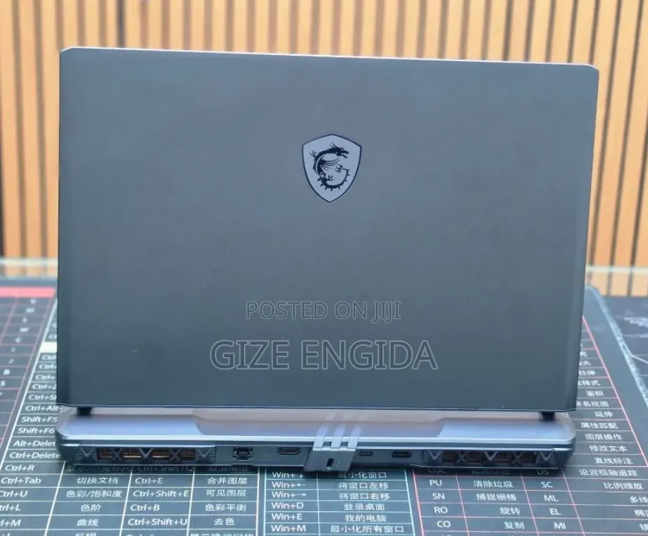 New Laptop MSI Vector GP68 HX 13V 32GB Intel Core i9 SSD 1T