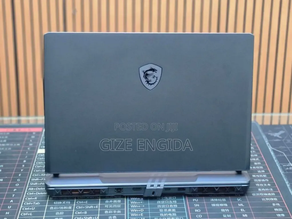 New Laptop MSI Vector GP68 HX 13V 32GB Intel Core i9 SSD 1T