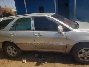 Toyota Harrier 1999 Silver