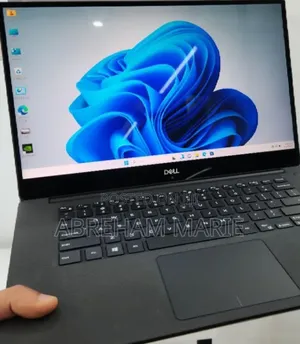 New Laptop Dell XPS 15 16GB Intel Core i7 SSD 512GB