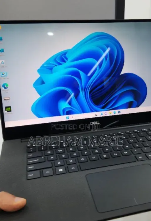 New Laptop Dell XPS 15 16GB Intel Core i7 SSD 512GB
