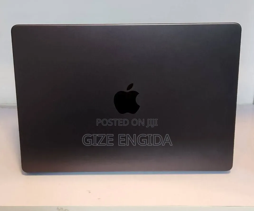 New Laptop Apple MacBook Pro 2025 M5 16GB Apple M5 SSD 512GB