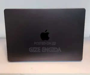 New Laptop Apple MacBook Pro 2025 M5 16GB Apple M5 SSD 512GB