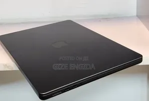 New Laptop Apple MacBook Pro 2025 M5 16GB Apple M5 SSD 512GB