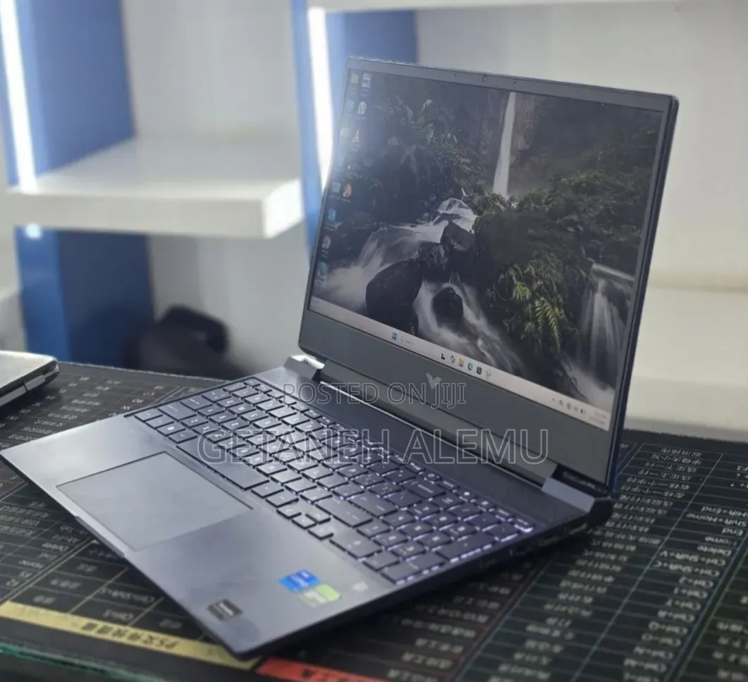 New Laptop HP Victus 15 16GB Intel Core i5 SSD 512GB