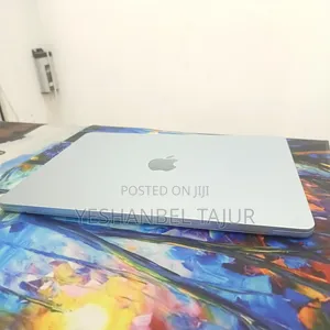 New Laptop Apple MacBook Air 2025 M4 16GB Apple M4 SSD 256GB