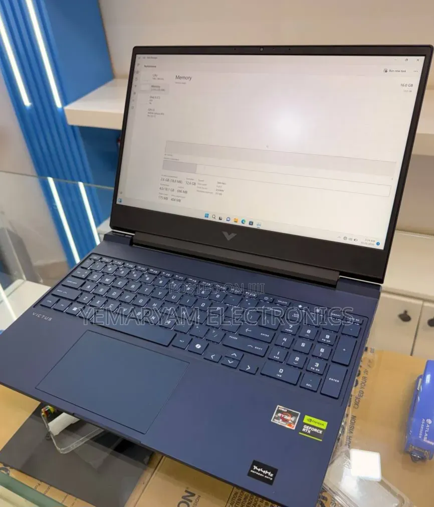 New Laptop HP Victus 15 16GB AMD Ryzen 7 SSD 512GB