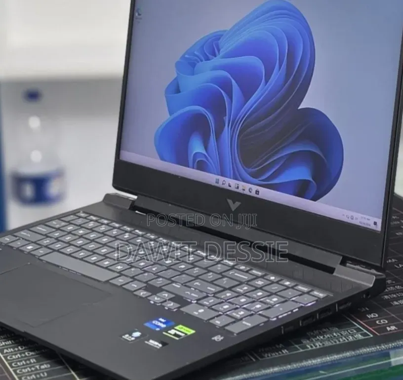 New Laptop HP Victus 16 16GB Intel Core i7 SSD 1T