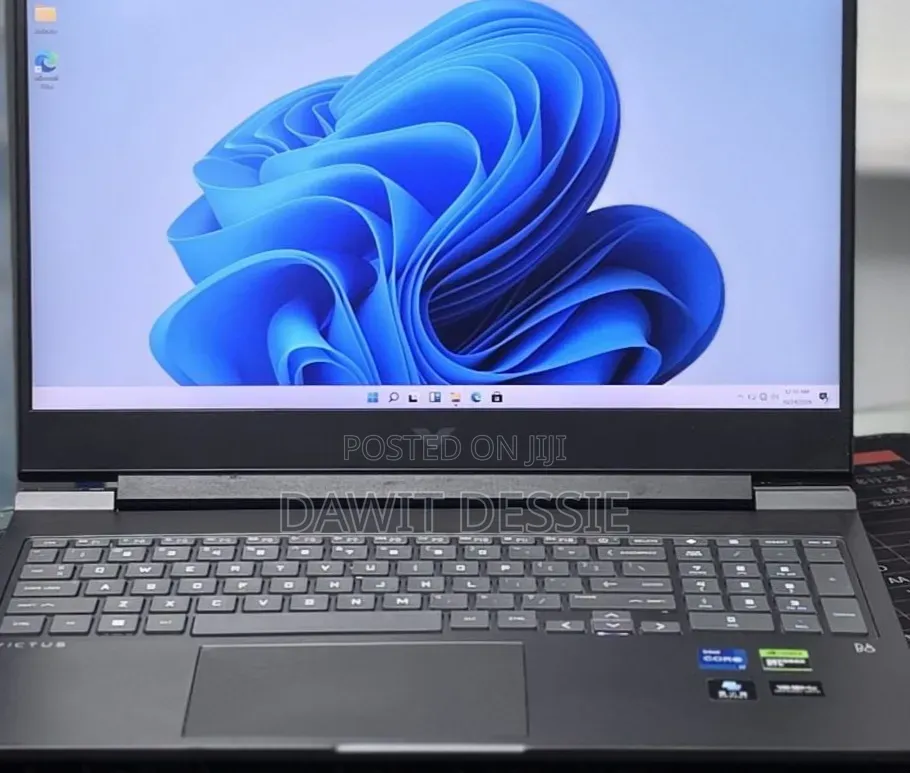 New Laptop HP Victus 16 16GB Intel Core i7 SSD 1T