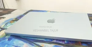 New Laptop Apple MacBook Air 2025 M4 16GB Apple M4 SSD 256GB