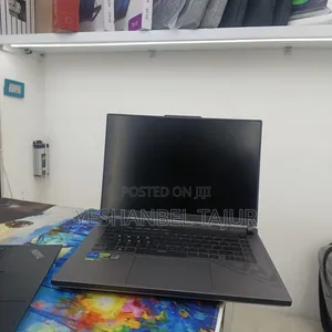 New Laptop Asus ROG Strix G15 16GB Intel Core i7 SSD 1T