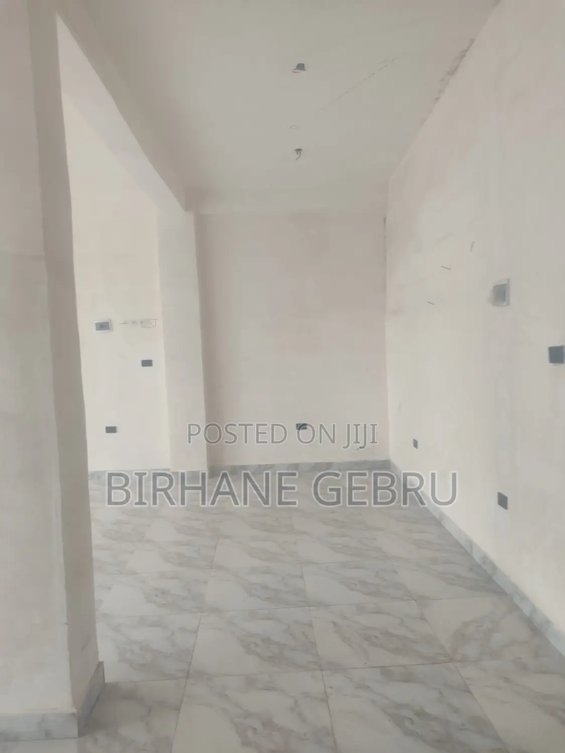 Space Rent for Garment Show Room and Ouher