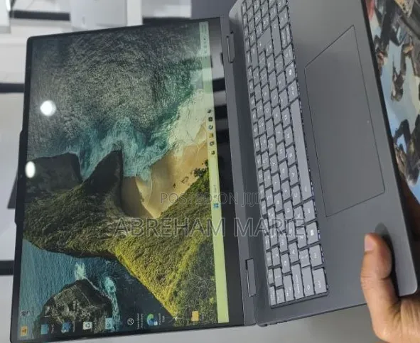 New Laptop Lenovo Yoga C740 16GB Intel Core Ultra 5 SSD 512GB