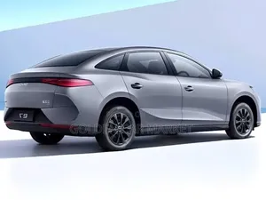 New BYD E2 43 kWh 94 hp FWD 2025 Gray