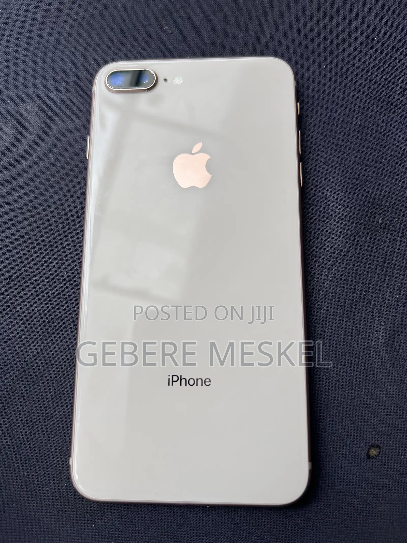 New Apple iPhone 8 Plus 64 GB Silver