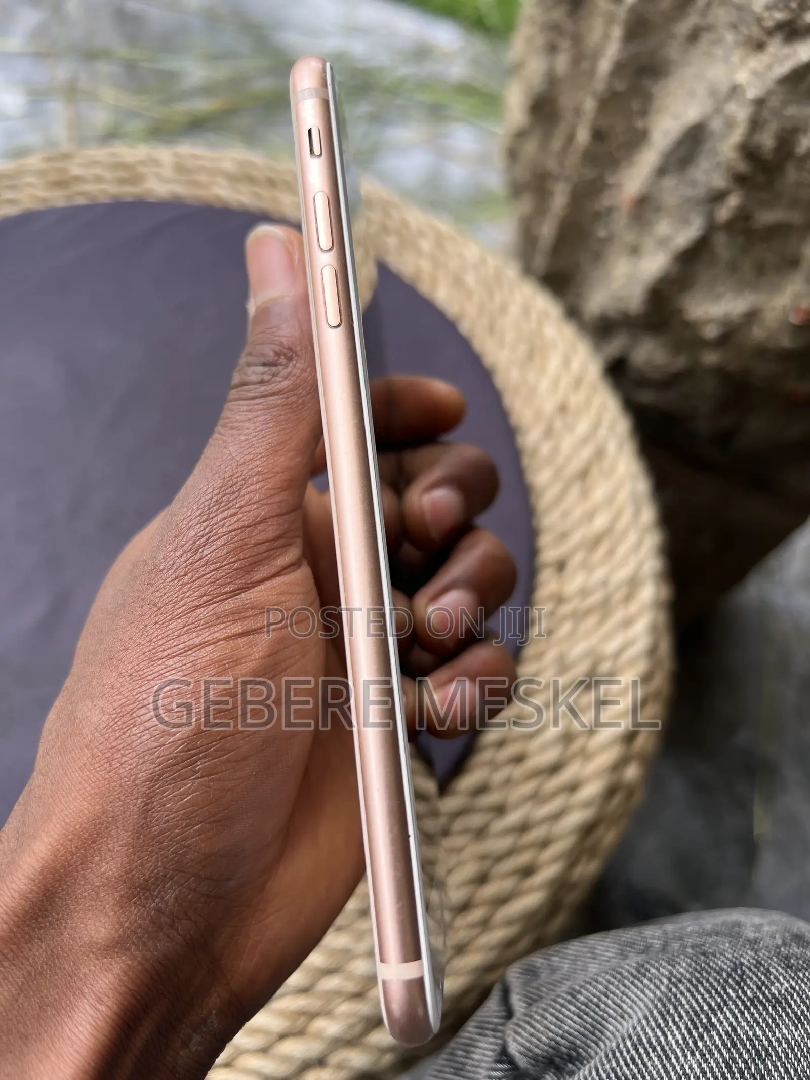 New Apple iPhone 8 Plus 64 GB Silver