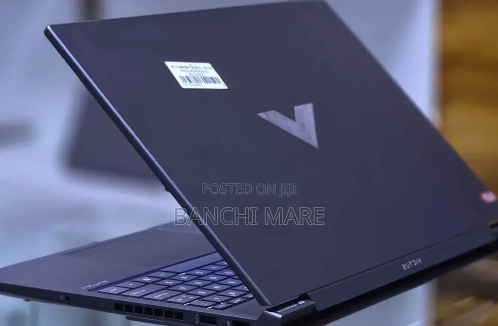New Laptop HP Victus 16 16GB Intel Core i7 SSD 512GB
