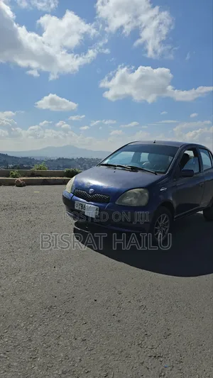 Toyota Yaris 1.5 2000 Blue