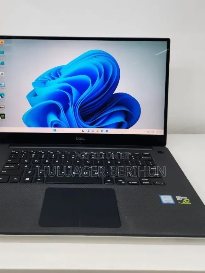 New Laptop Dell XPS 15 16GB Intel Core i7 SSD 512GB