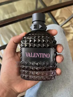 Valentino Uomo Born in Roma Intense Eau De Parfum