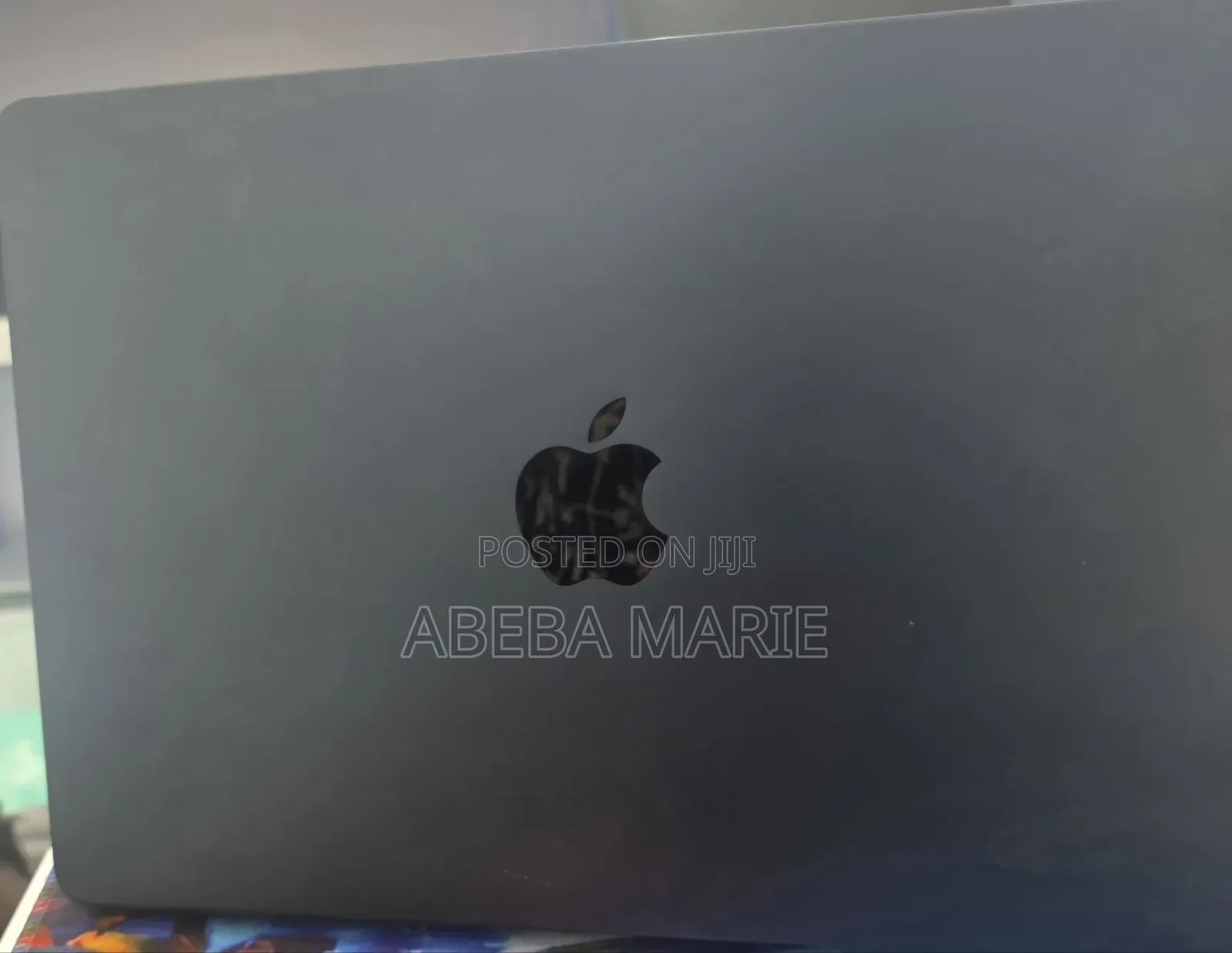 New Laptop Apple MacBook Air 2022 M2 8GB Apple M2 SSD 256GB
