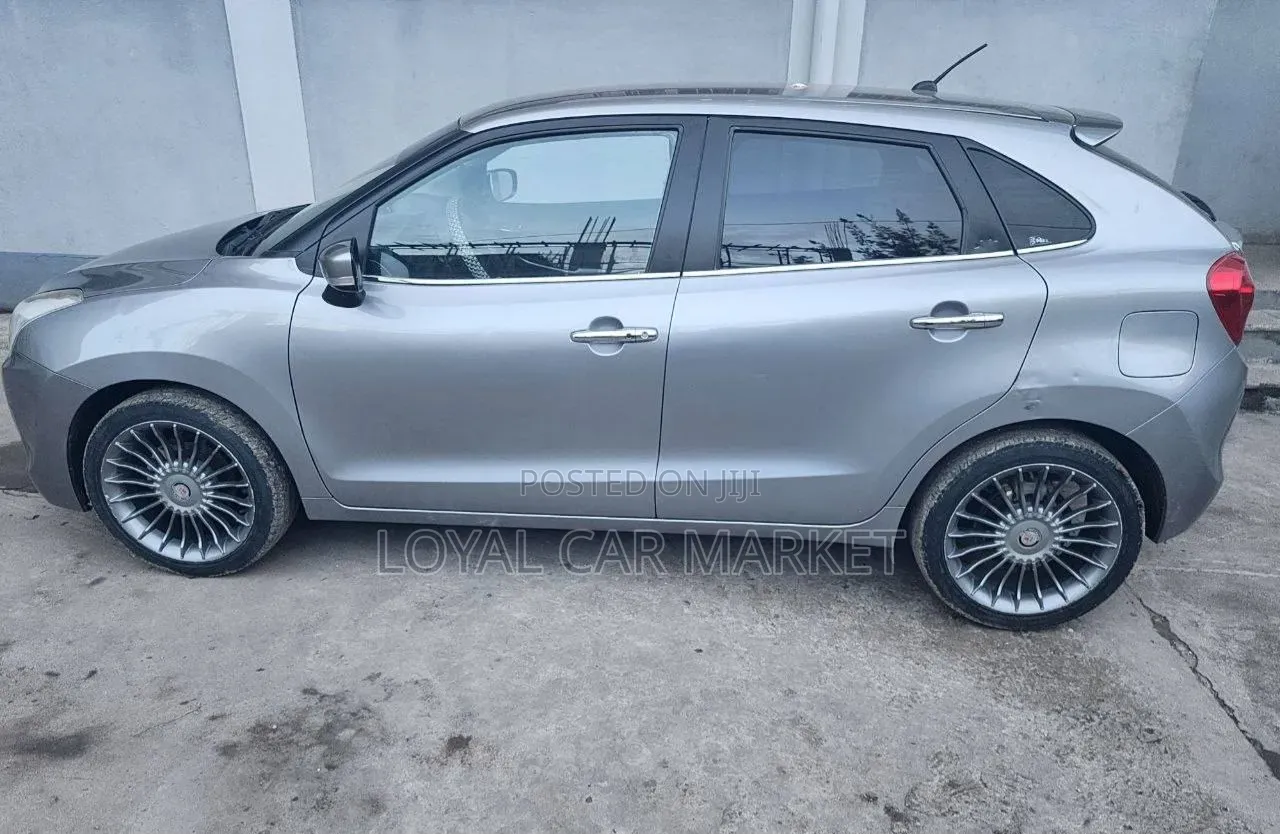 Suzuki Baleno 2019 Silver