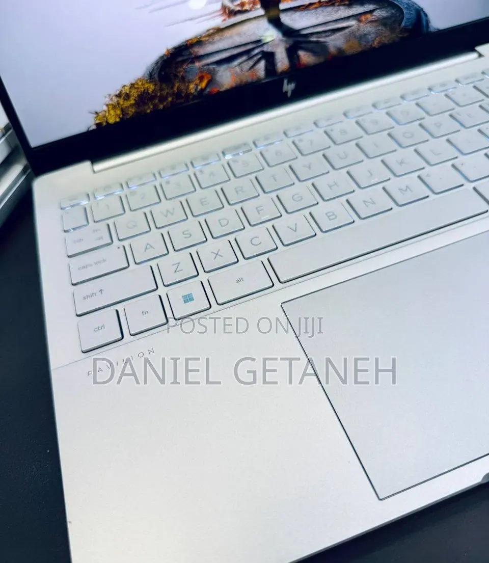 New Laptop HP Pavilion 14 16GB Intel Core i7 SSD 1T