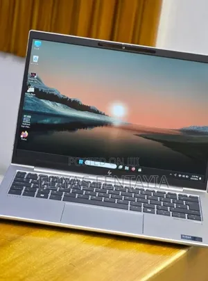 New Laptop HP Elitebook 830 G11 16GB Intel Core Ultra 7 SSD 512GB