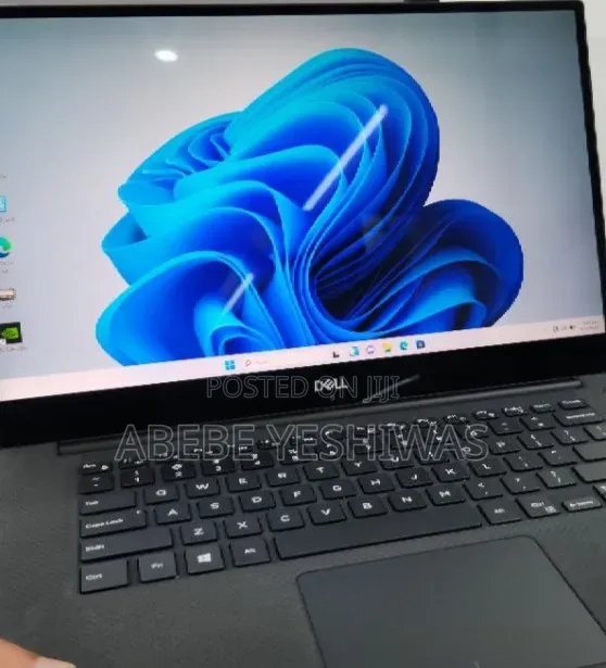 New Laptop Dell XPS 13 16GB Intel Core i7 SSD 512GB