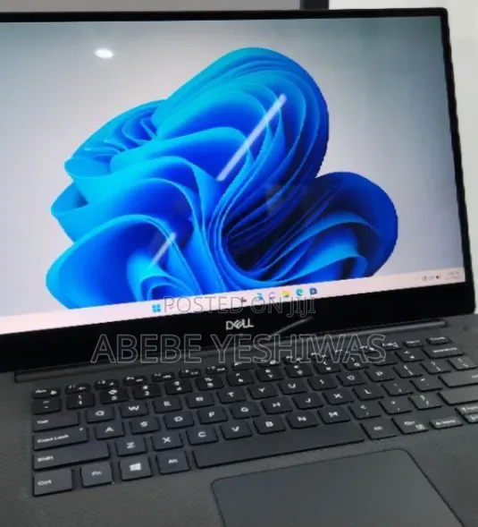 New Laptop Dell XPS 13 16GB Intel Core i7 SSD 512GB