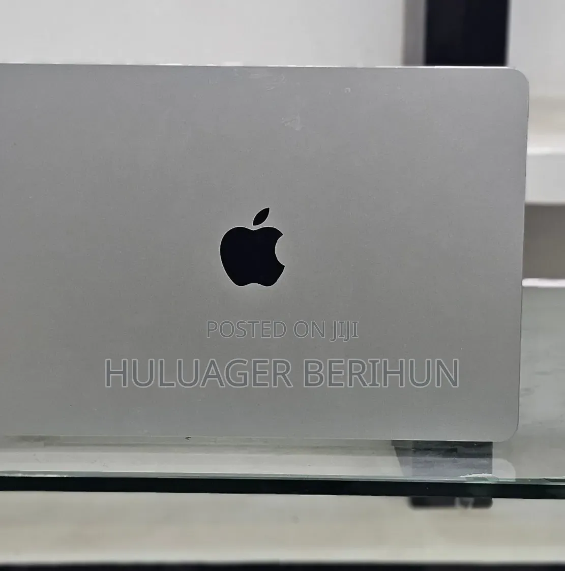 New Laptop Apple MacBook Air 2023 M2 8GB Apple M2 SSD 256GB