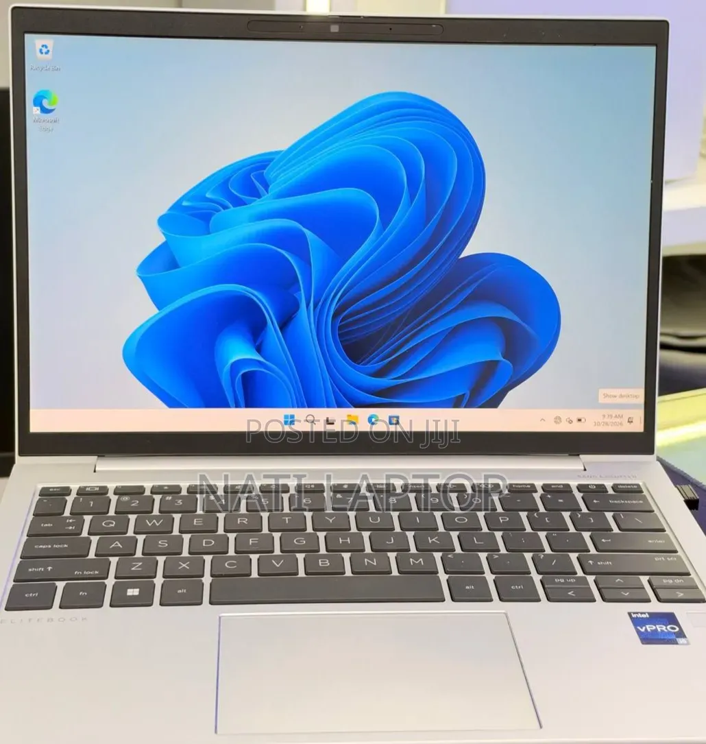 New Laptop HP EliteBook 830 G9 16GB Intel Core i5 SSD 512GB