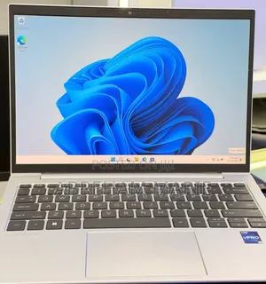 New Laptop HP EliteBook 830 G9 16GB Intel Core i5 SSD 512GB
