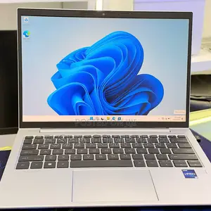 New Laptop HP EliteBook 830 16GB Intel Core i5 SSD 512GB