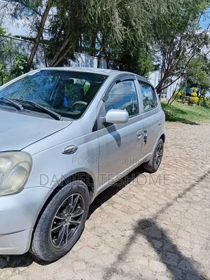 Toyota Yaris 2001 White