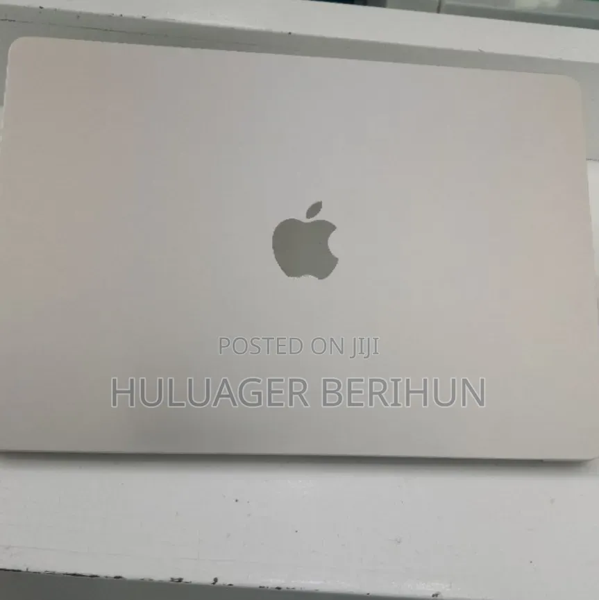 New Laptop Apple MacBook Air 2022 M2 8GB Apple M2 SSD 512GB